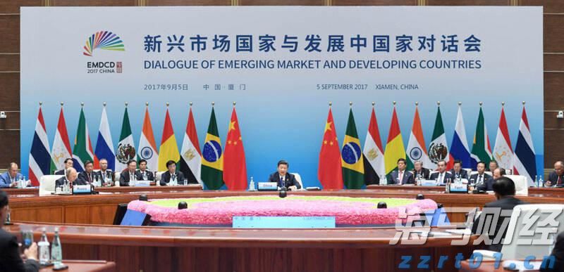 “红色课堂”公共文化免费艺术培训活动举行